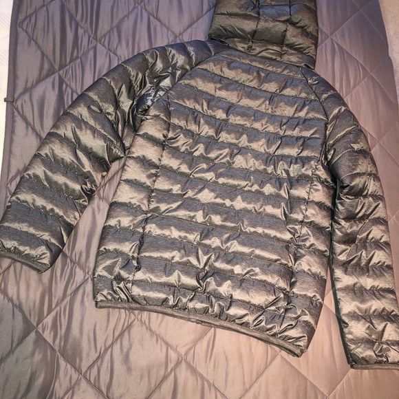 Boys Primark Gray/Yellow lightweight puffer Coat - Picture 3 of 4